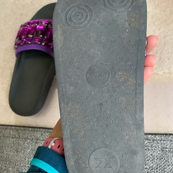 gucci slides - Picture 4 of 4